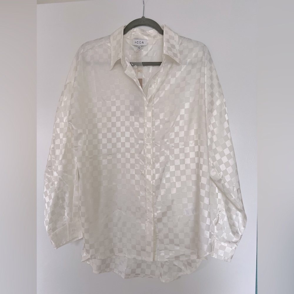 South Moon Under white checkered shiny blouse (never worn)